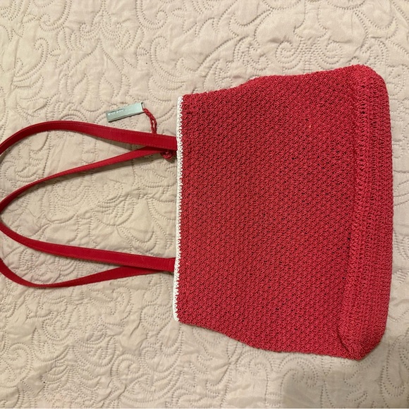 First Issue Liz Claiborne Vibrant Red Shoulder Bag Crochet - Picture 6 of 9